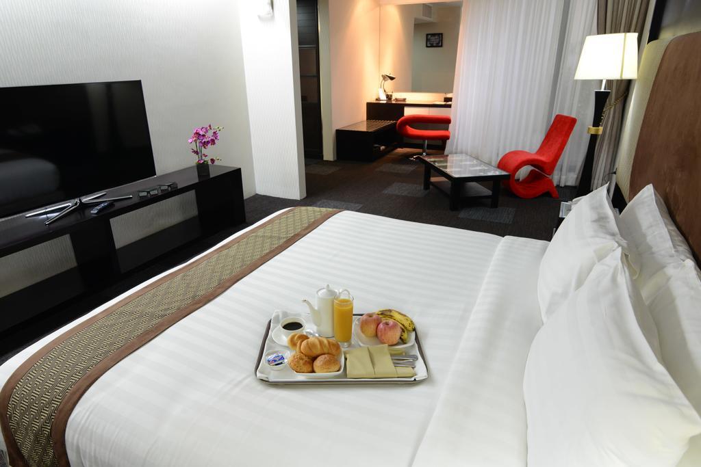 יאנגון Avenue 64 Hotel חדר תמונה