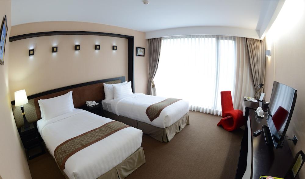 יאנגון Avenue 64 Hotel מראה חיצוני תמונה