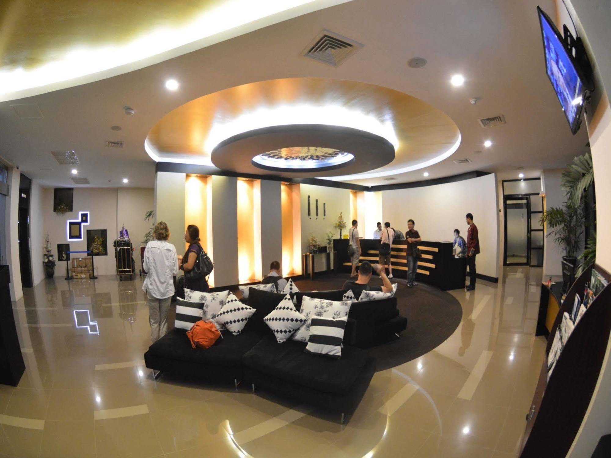 יאנגון Avenue 64 Hotel מראה חיצוני תמונה