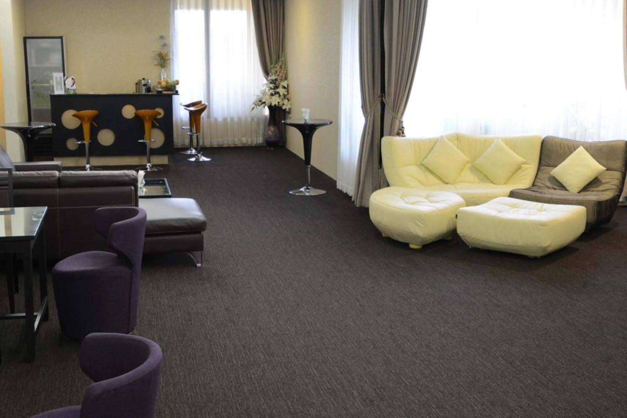 יאנגון Avenue 64 Hotel מראה חיצוני תמונה