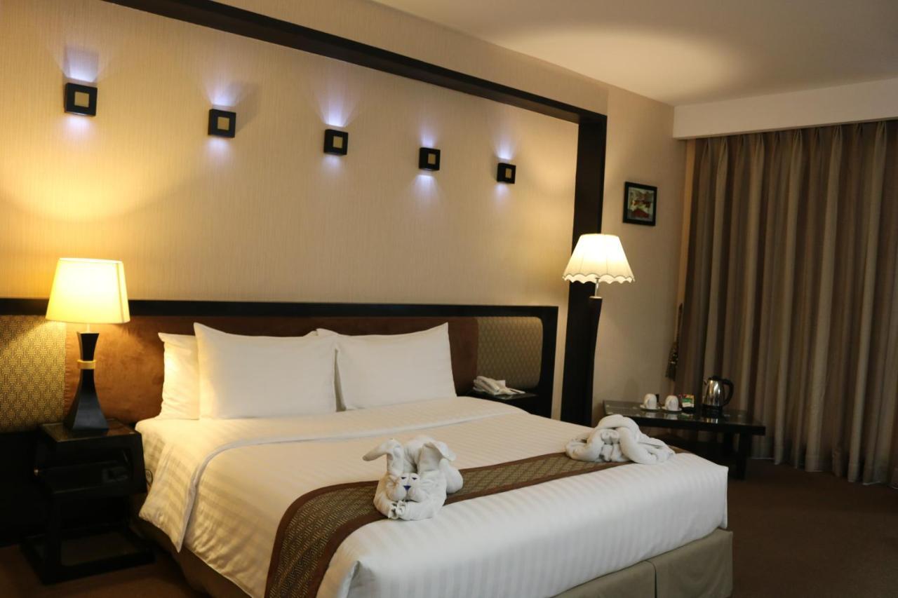 יאנגון Avenue 64 Hotel מראה חיצוני תמונה